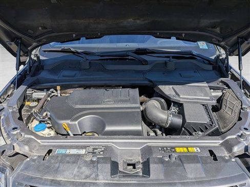 Used 2019 Land Rover Discovery Sport HSE AWD/4WD image 25