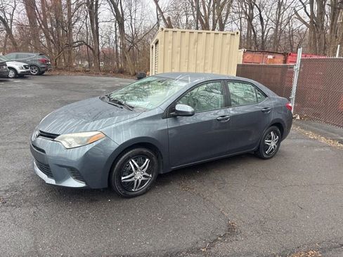 Used 2014 Toyota Corolla LE image 5