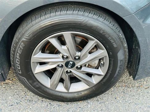 Used 2020 Kia Optima LX image 16