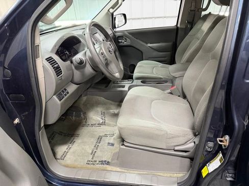 Used 2016 Nissan Frontier SV w/ SV Value Truck Package AWD/4WD image 10