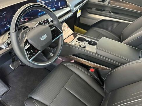 New 2026 Cadillac Vistiq Sport w/ LPO, Floor Liner Package image 10