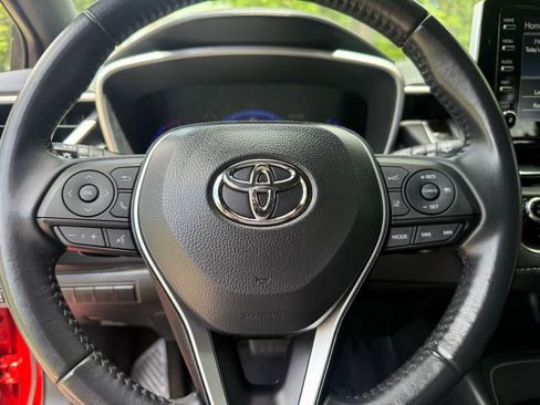 Used 2019 Toyota Corolla XSE FWD image 18