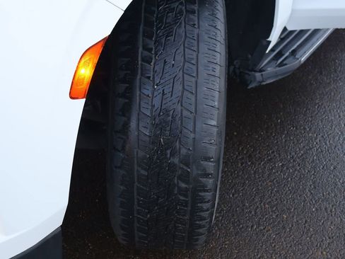 Used 2024 Chevrolet Tahoe Premier image 36