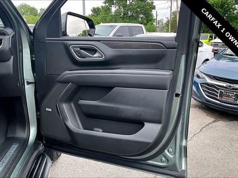 Used 2024 Chevrolet Tahoe LT w/ Luxury Package AWD/4WD image 29