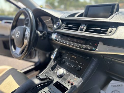 Used 2012 Lexus CT 200h Premium w/ Premium Audio Pkg FWD image 25