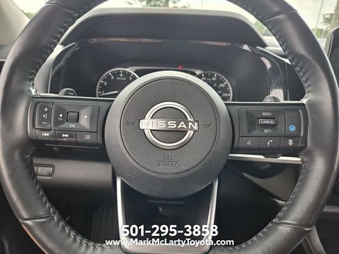 Used 2022 Nissan Pathfinder SL w/ Lighting Package (N92) FWD image 23