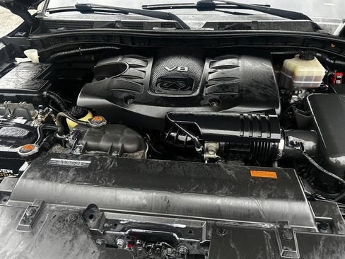 Used 2011 INFINITI QX56 Base 4x2 4dr SUV w/ Deluxe Touring Pkg image 20