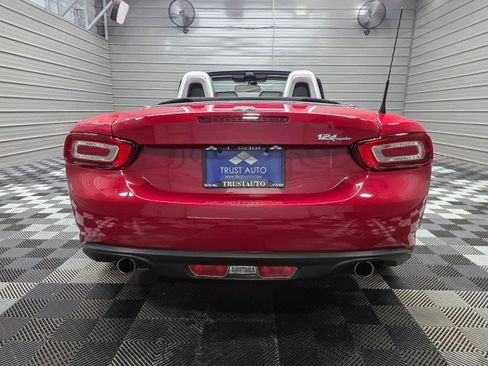 Used 2017 FIAT 124 Spider Lusso RWD image 6