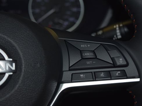 New 2025 Nissan Sentra SR w/ SR Premium Package image 7