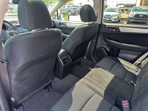 Used 2017 Subaru Outback 2.5i Premium AWD/4WD image 21