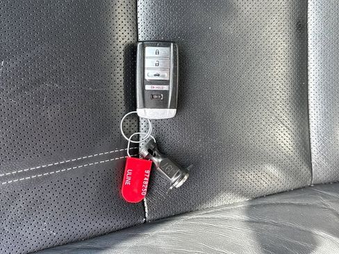 Used 2019 Acura TLX V6 w/ Technology Package image 29