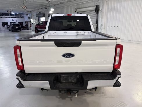 Used 2024 Ford F250 XLT w/ FX4 Off-Road Package image 4