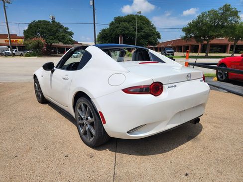 Used 2018 MAZDA MX-5 Miata RF Grand Touring RWD image 3