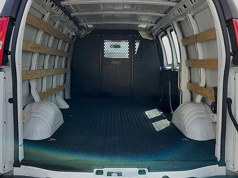 Used 2025 Chevrolet Express 2500 w/ Driver Convenience Package RWD image 12