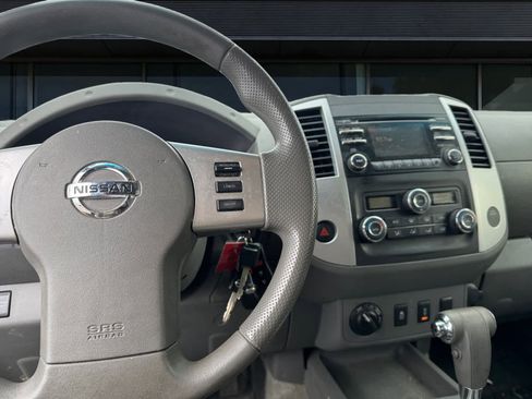 Used 2013 Nissan Frontier SV w/ SV Value Truck Pkg image 3