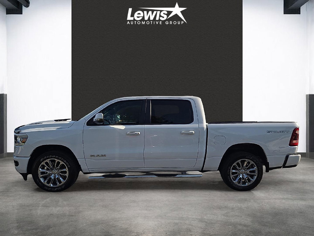 Used 2023 RAM 1500 Laramie AWD/4WD image 2