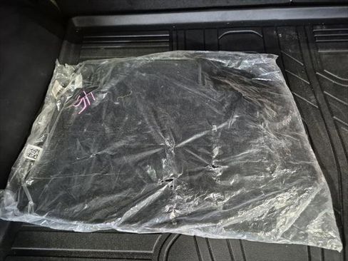 Certified 2021 Ford Edge Titanium w/ Equipment Group 301A image 25