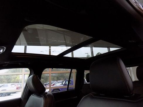 New 2025 Jeep Grand Cherokee Limited w/ Luxury Tech Group II image 26