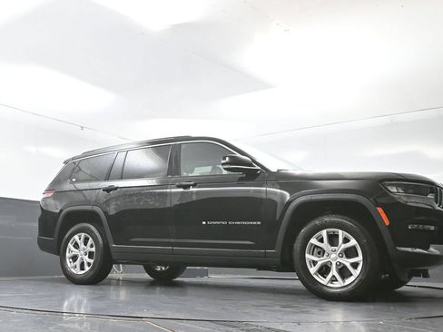 Used 2023 Jeep Grand Cherokee L Limited AWD/4WD image 53