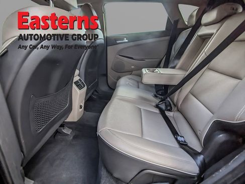 Used 2021 Hyundai Tucson Limited image 19