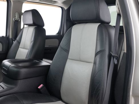 Used 2007 Chevrolet Avalanche LT w/ LT Preferred Equipment Group image 28