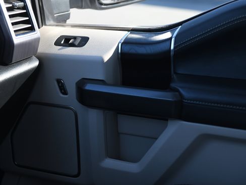 Used 2020 Ford F250 Limited image 25