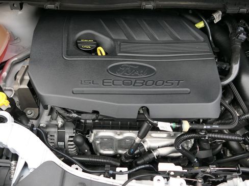 Used 2017 Ford Escape SE image 31