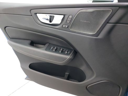 Used 2019 Volvo XC60 T6 R-Design w/ Protection Package Premier image 28