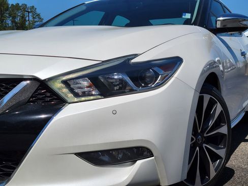 Used 2016 Nissan Maxima SR image 10