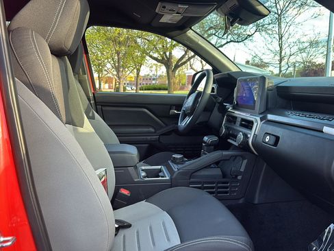 Used 2024 Toyota Tacoma TRD Sport AWD/4WD image 20