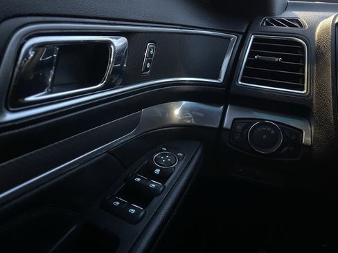 Used 2016 Ford Explorer Sport image 14