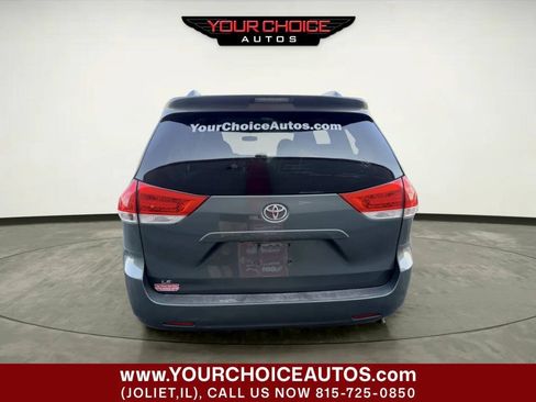 Used 2011 Toyota Sienna LE FWD image 4