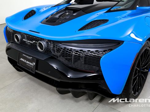 New 2025 McLaren Artura Spider image 33