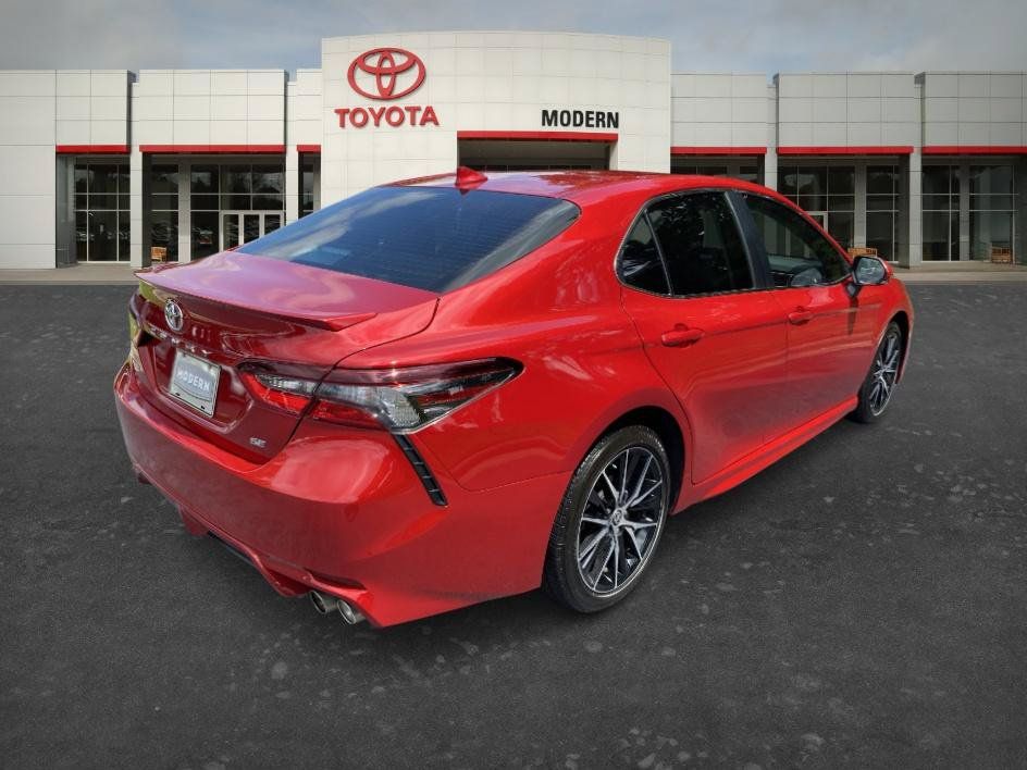 Certified 2024 Toyota Camry SE w/ Convenience Package FWD image 5