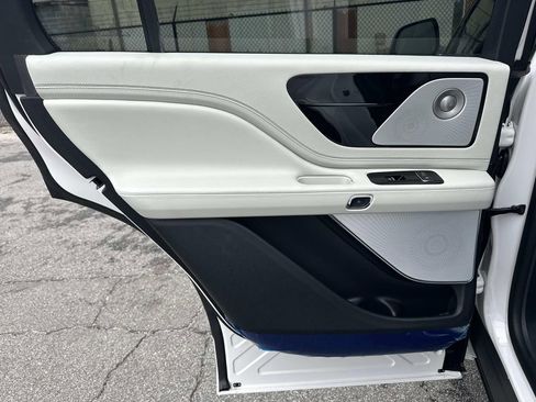 New 2026 Lincoln Aviator Black Label image 23