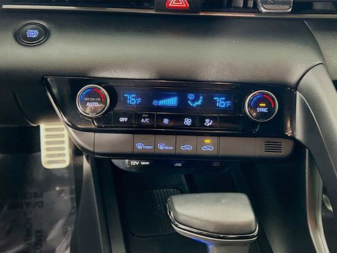 Certified 2025 Hyundai Elantra Sport FWD image 15