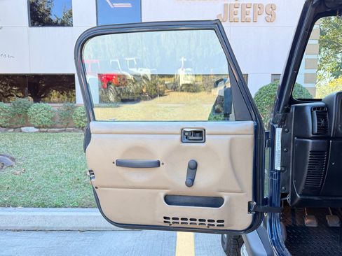 Used 2002 Jeep Wrangler Sport image 14