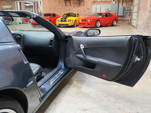 Used 2013 Chevrolet Corvette Grand Sport w/ 3LT Preferred Equipment Group RWD image 45