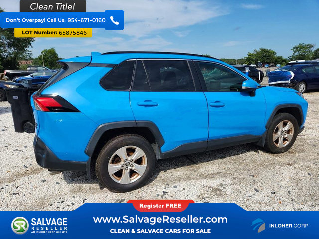 Used 2019 Toyota RAV4 XLE w/ Convenience Package AWD/4WD image 4