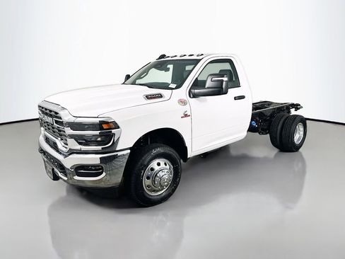 New 2026 RAM 3500 Tradesman w/ Chrome Appearance Group image 3