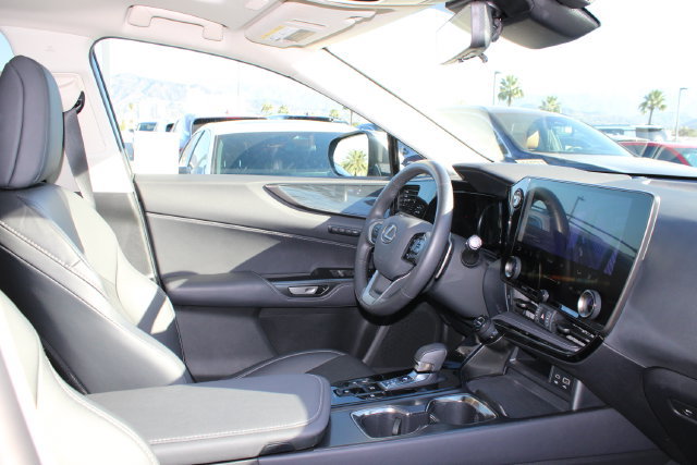 Certified 2025 Lexus NX 350h AWD w/ Accessory Package (2T) image 5