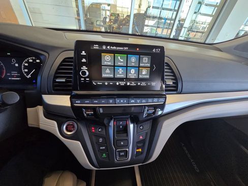 Certified 2025 Honda Odyssey EX-L image 43