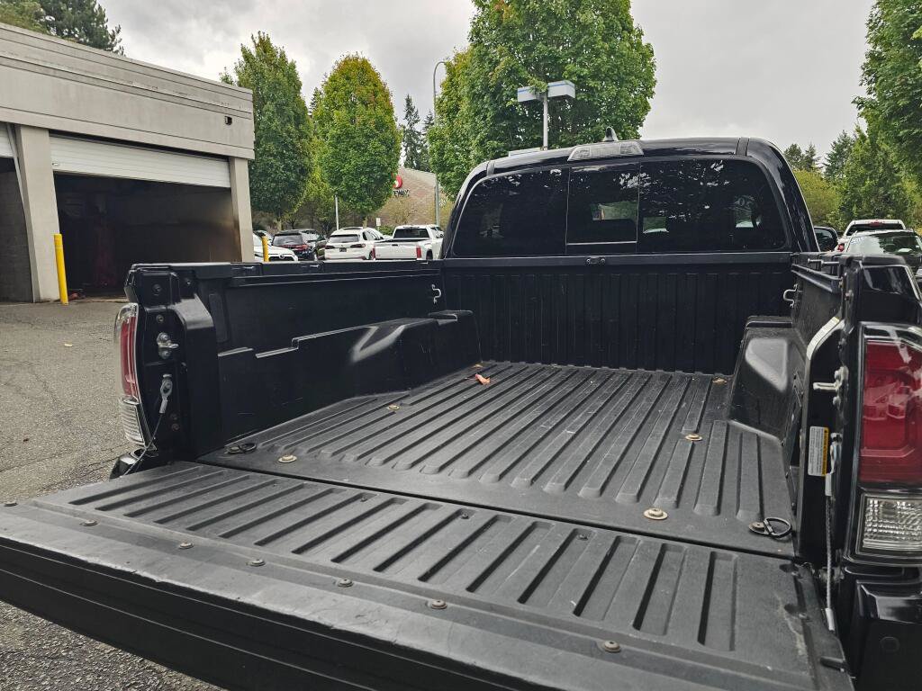 Used 2021 Toyota Tacoma Limited RWD image 18
