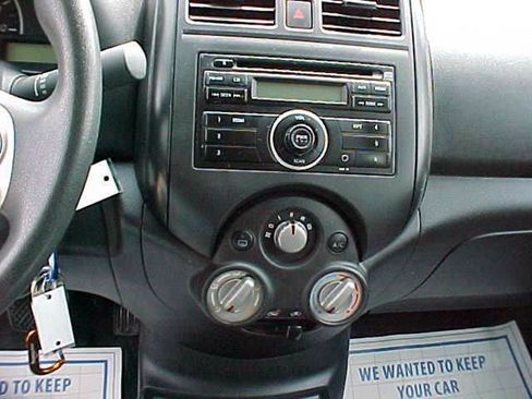 Used 2012 Nissan Versa S w/ Cruise Control Pkg image 11