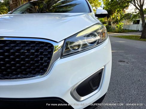 Used 2017 Kia Sorento FWD image 48