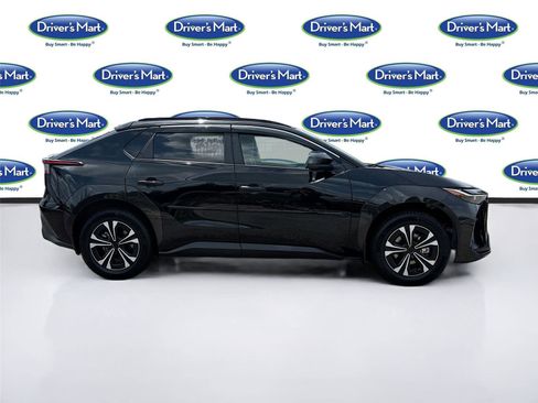 Used 2023 Toyota bZ4X AWD w/ Weather Package image 8