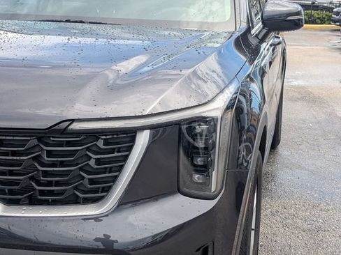 New 2026 Kia Sorento LX FWD image 10