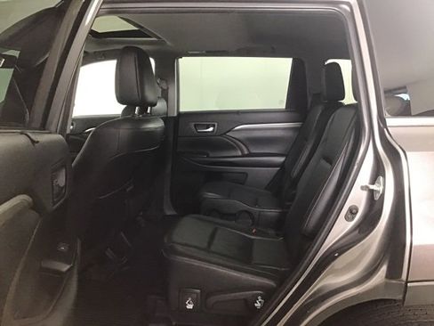 Certified 2019 Toyota Highlander Limited image 19