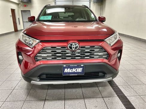 Used 2021 Toyota RAV4 Limited image 3
