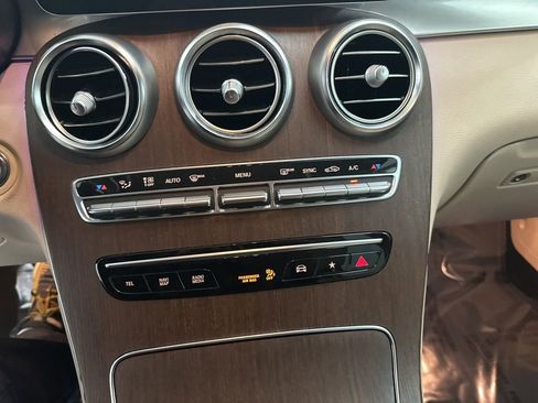 Certified 2020 Mercedes-Benz GLC 300 image 17